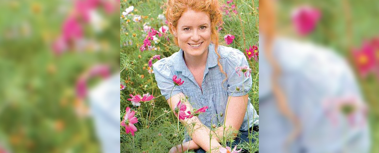 The Guardian. Earth To Alys Series- Alys On Mulching In The Veg Garden With Strulch!